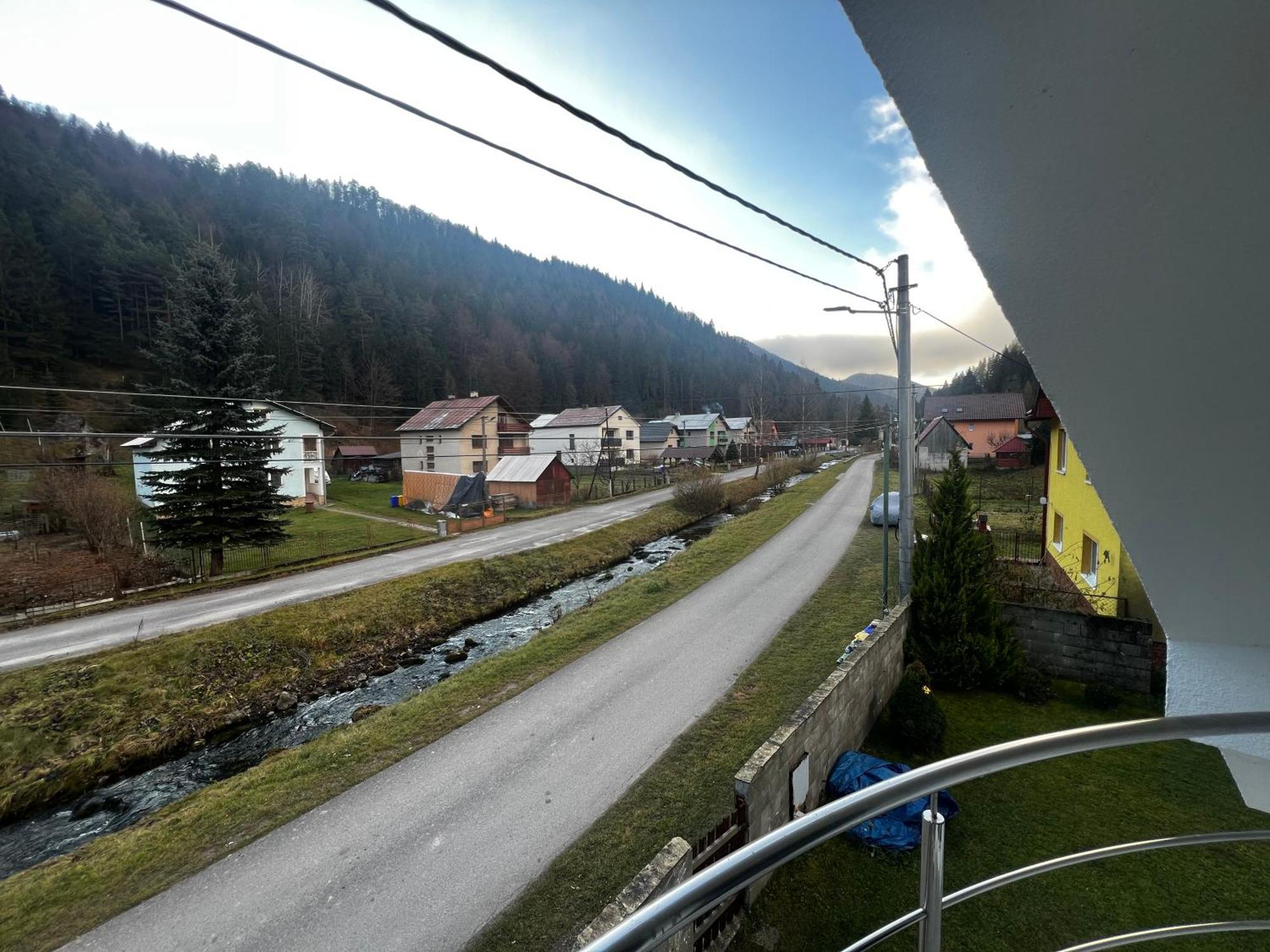3Izbovy Rodinny Dom S Krbom Ruzomberok Exterior foto